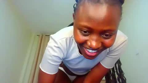 naughtyqueen12 online show from September 13, 2025, 1:44 pm