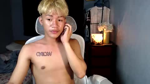 Loy online show from December 17, 2025, 8:04 pm