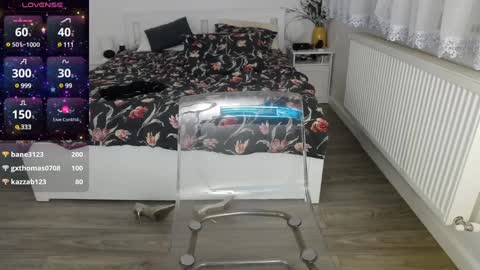 Snapshot of nauty_leila chatting on January 14, 2025, 1:17 pm KimBeee online show from January 14, 2025, 1:17 pm