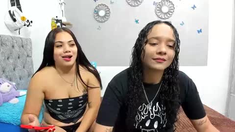 nay_and_aleja online show from October 4, 2025, 3:59 am