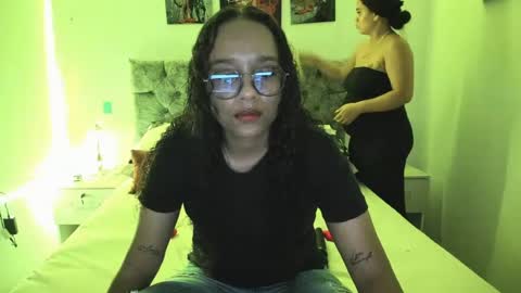 Snapshot of nay_and_aleja chatting on June 15, 2026, 1:08 am nay_and_aleja online show from June 15, 2026, 1:08 am
