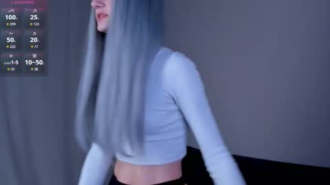 Kira online show from April 3, 2026, 6:28 pm