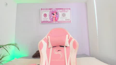 Nayah Williams  - OnlyFans  online show from January 23, 2025, 12:41 pm