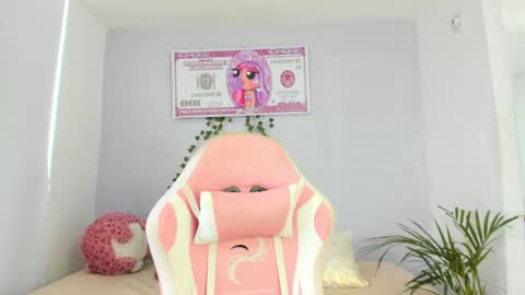 Nayah Williams  - OnlyFans  online show from February 18, 2025, 12:28 pm