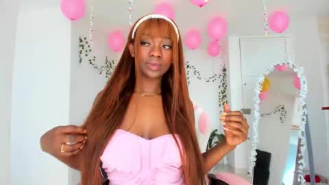 Nayah Williams  - OnlyFans  online show from February 20, 2025, 3:19 pm