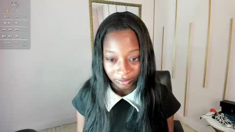 Nayaris 3 online show from February 9, 2025, 6:47 pm