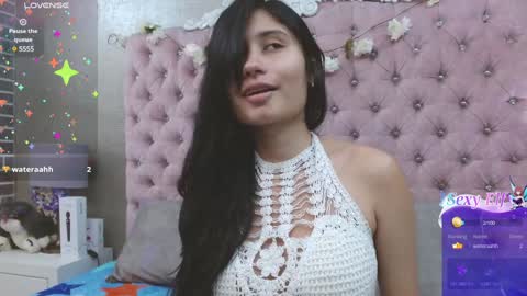 Snapshot of nayecloud chatting on January 21, 2025, 3:48 am Naye online show from January 21, 2025, 3:48 am