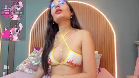 Snapshot of nayecloud chatting on September 18, 2025, 3:41 am Naye online show from September 18, 2025, 3:41 am