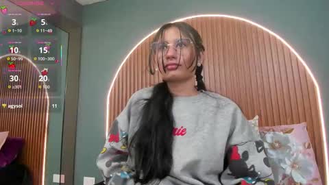 Snapshot of nayecloud chatting on October 14, 2025, 3:40 am Naye online show from October 14, 2025, 3:40 am