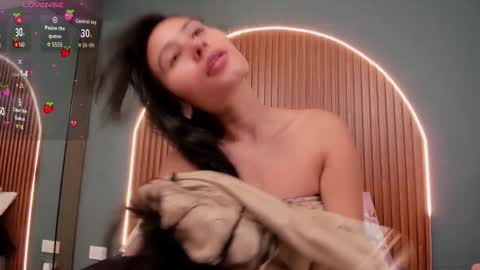 Snapshot of nayecloud chatting on October 30, 2025, 4:14 am Naye online show from October 30, 2025, 4:14 am