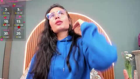 Snapshot of nayecloud chatting on November 5, 2025, 3:39 am Naye online show from November 5, 2025, 3:39 am