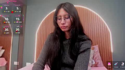 Snapshot of nayecloud chatting on November 16, 2025, 3:34 am Naye online show from November 16, 2025, 3:34 am