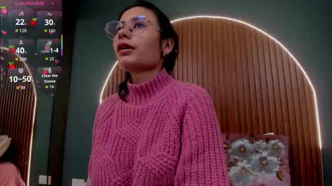 Snapshot of nayecloud chatting on November 19, 2025, 3:39 am Naye online show from November 19, 2025, 3:39 am