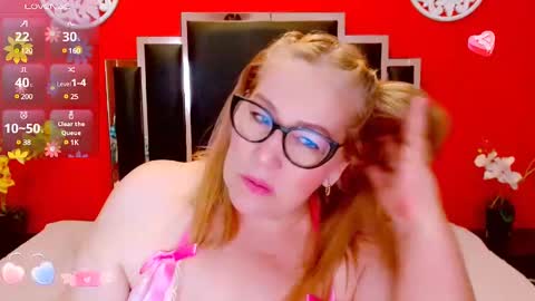 Lady Nayla online show from February 26, 2025, 5:07 pm