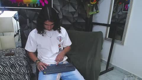 Nazper online show from December 7, 2024, 4:47 pm