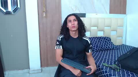 NAZPER online show from April 17, 2026, 5:49 pm