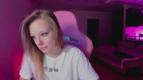 m a r i a online show from March 6, 2025, 10:26 pm