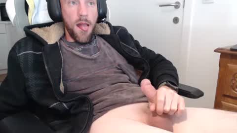 Snapshot of needyoujust chatting on September 24, 2025, 12:14 am needyoujust online show from September 24, 2025, 12:14 am