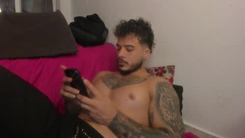 Nei turn green online show from February 8, 2025, 7:59 pm