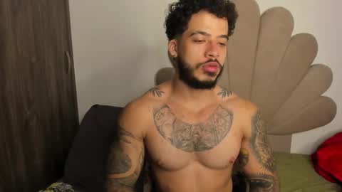 Nei turn green online show from January 11, 2026, 1:43 am