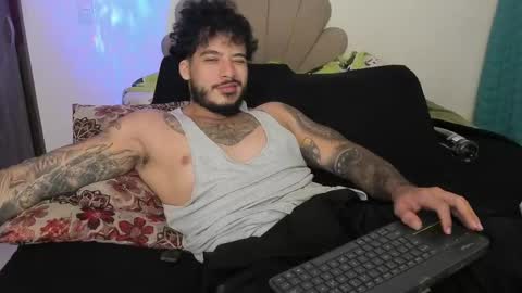 Nei turn green online show from April 21, 2026, 1:07 am