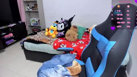 Geek Nicole    im Neeko UwU online show from October 29, 2025, 4:42 pm