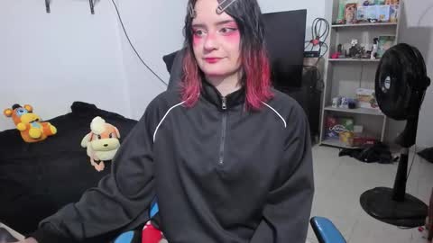 Geek Nicole    im Neeko UwU online show from February 25, 2026, 1:43 pm