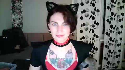 nefertiti_queen online show from October 10, 2025, 7:24 pm