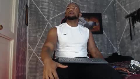 negritomeloso_k18 online show from December 16, 2025, 2:38 am