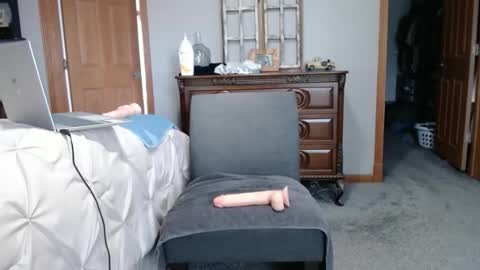 Snapshot of neighborguy4u chatting on June 8, 2026, 4:07 pm NEIGHBORGUY4U online show from June 8, 2026, 4:07 pm