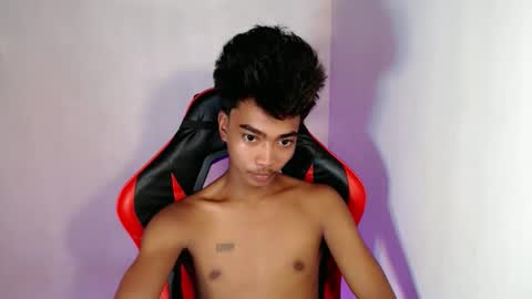 neil_asian69 online show from October 16, 2025, 4:13 am