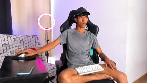 neitan online show from April 22, 2026, 12:07 pm