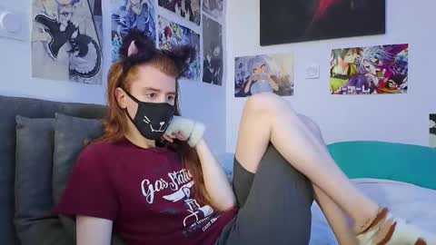 Snapshot of neko_nyaaa chatting on October 3, 2025, 7:44 pm Neko online show from October 3, 2025, 7:44 pm