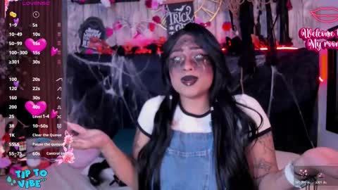 Miah online show from October 31, 2025, 12:06 pm