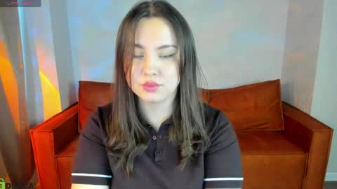 nelie_evans online show from April 13, 2026, 10:54 am