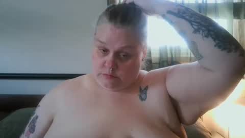 Snapshot of nellatlas chatting on July 4, 2026, 6:58 pm Nellie Atlas online show from July 4, 2026, 6:58 pm