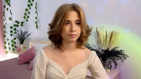 Nellie online show from November 19, 2025, 1:44 pm