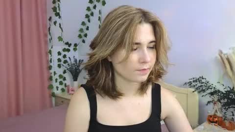 Nellie online show from November 21, 2025, 4:49 pm