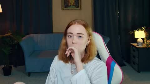 Nelli online show from December 14, 2025, 10:03 pm