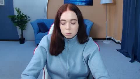 Snapshot of nelliemathers chatting on May 14, 2026, 7:53 pm Nelli online show from May 14, 2026, 7:53 pm