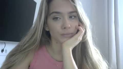 Snapshot of nelly_fortu chatting on March 12, 2026, 11:38 am nelly_fortu online show from March 12, 2026, 11:38 am