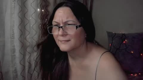 nemiia_long online show from January 12, 2025, 7:10 pm