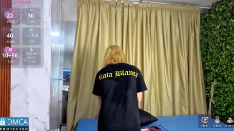 Salome Nena cupcake online show from February 13, 2026, 11:06 am