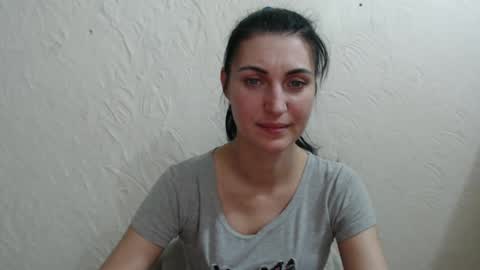 Nensy online show from December 18, 2024, 3:22 pm