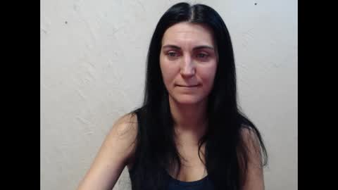 Nensy online show from February 19, 2025, 2:23 pm