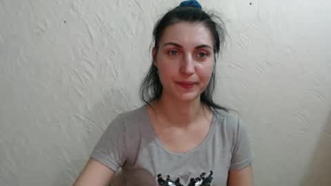 Nensy online show from February 21, 2025, 11:10 pm