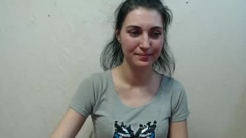 Nensy online show from March 4, 2025, 5:45 pm