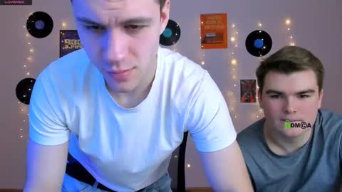 Snapshot of neo_raze_ chatting on February 28, 2026, 7:48 pm neo_raze_ online show from February 28, 2026, 7:48 pm