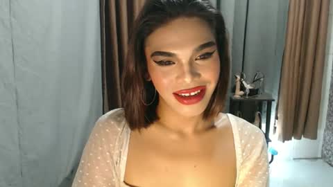 neomi online show from April 19, 2026, 4:28 pm