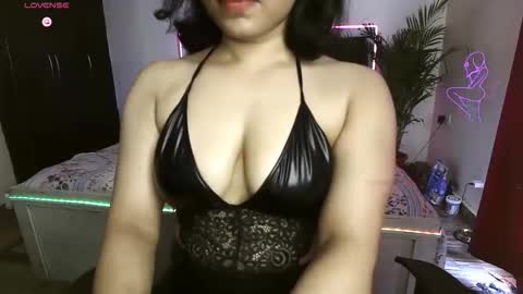 Snapshot of neon_venom chatting on May 7, 2026, 8:42 am Kashish online show from May 7, 2026, 8:42 am